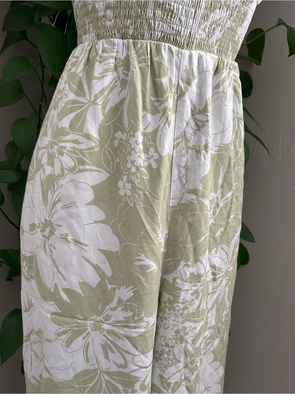 AE Romper - Picture 5 of 7